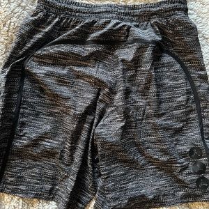 Lululemon Athletica yoga shorts (men size medium)